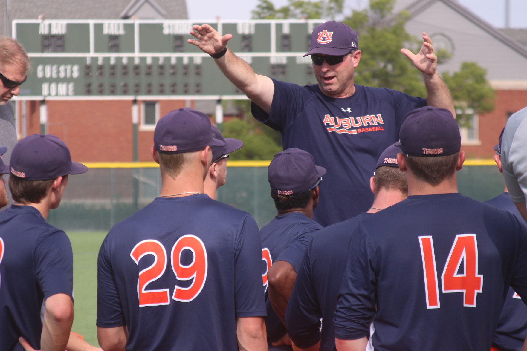 Auburn baseball’s Saturday practice at the College World Series